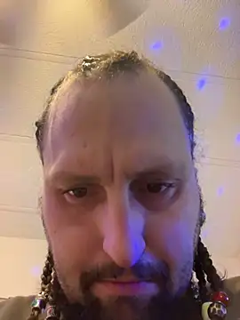 BobbyQ29 online show from November 26, 2025, 2:11 am