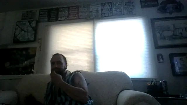 BobbyQ29 online show from July 15, 2026, 3:19 pm