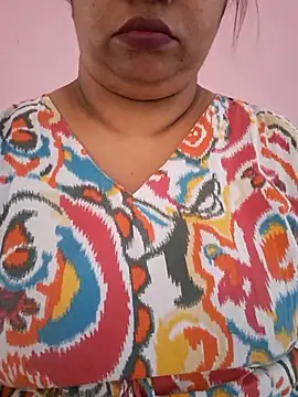 Snapshot of Ravina_patil1 chatting on May 28, 2026, 6:21 am Ravina patil1 online show from May 28, 2026, 6:21 am