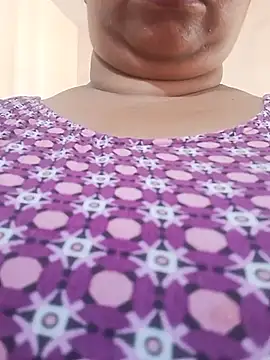 Snapshot of Ravina_patil1 chatting on May 25, 2026, 5:29 am Ravina patil1 online show from May 25, 2026, 5:29 am