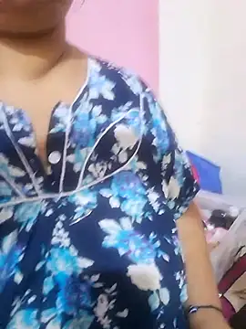 Snapshot of Ravina_patil1 chatting on July 28, 2026, 5:37 am Ravina patil1 online show from July 28, 2026, 5:37 am