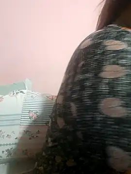 Snapshot of Ravina_patil1 chatting on May 26, 2026, 2:15 pm Ravina patil1 online show from May 26, 2026, 2:15 pm