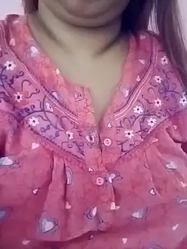 Ravina patil1 online show from April 24, 2026, 5:31 am