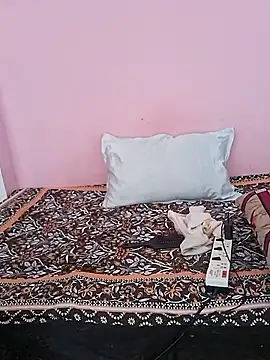 Snapshot of Ravina_patil1 chatting on June 10, 2026, 5:41 am Ravina patil1 online show from June 10, 2026, 5:41 am