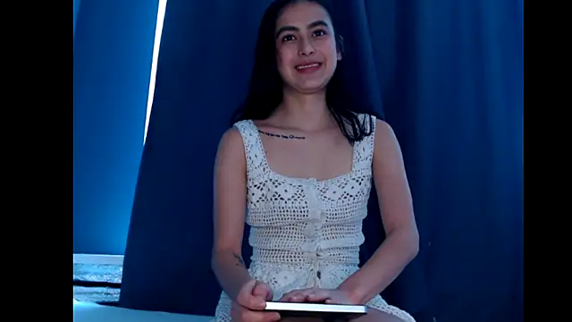 Snapshot of ValeryBaker_ chatting on September 14, 2025, 10:59 am ValeryBaker  online show from September 14, 2025, 10:59 am