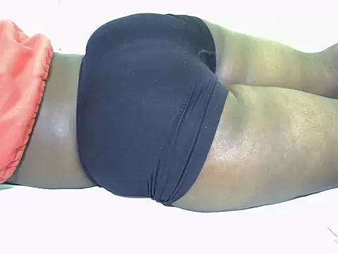 candililie online show from December 5, 2025, 1:21 pm