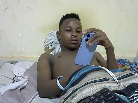 swthairydic online show from November 4, 2025, 7:01 am