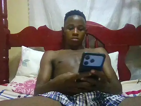swthairydic online show from May 15, 2026, 9:24 pm