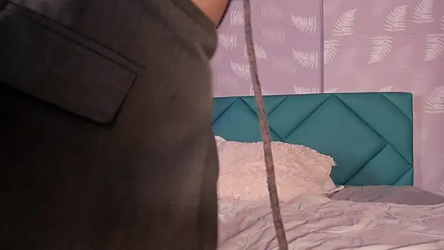 Moony 14 online show from November 2, 2025, 1:16 pm