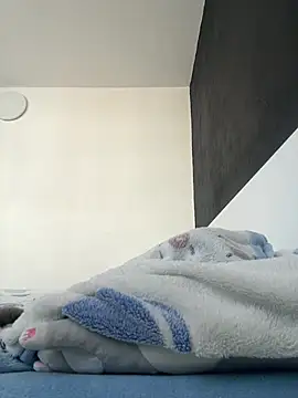 MikyVesela online show from April 6, 2026, 7:53 am