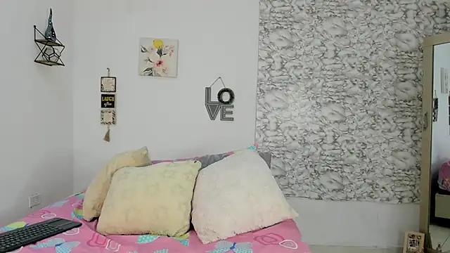 Canhela1 online show from February 28, 2026, 5:29 am