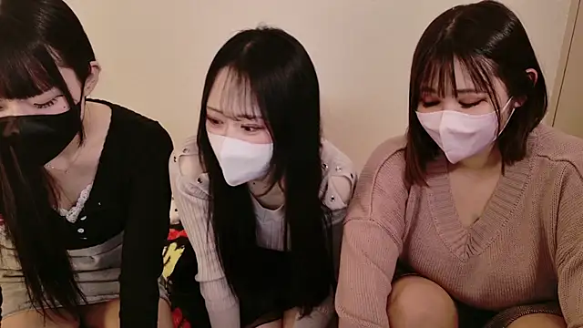 Megu Melon online show from March 11, 2026, 12:32 pm