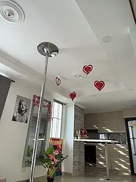 Melina-Smith online show from March 6, 2026, 10:05 pm