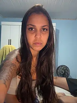 poliannaxx online show from April 5, 2026, 9:21 pm