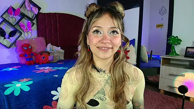 alisson zafiro  online show from March 2, 2025, 8:59 am