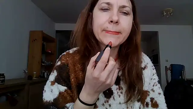 JasmineGlamour online show from April 10, 2026, 4:14 pm