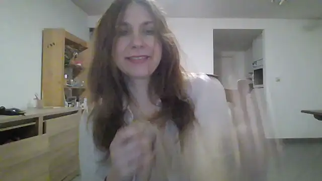 Snapshot of JasmineGlamour chatting on February 15, 2026, 2:56 am JasmineGlamour online show from February 15, 2026, 2:56 am