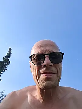 wedge75 online show from July 11, 2026, 6:35 am