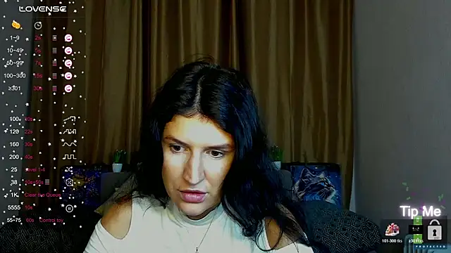 Alianna Solo Kisses online show from January 8, 2026, 12:33 pm