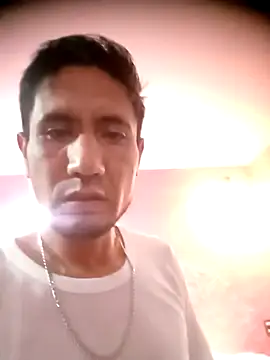 Snapshot of Antonilopez13 chatting on May 20, 2026, 11:13 pm Antonilopez13 online show from May 20, 2026, 11:13 pm
