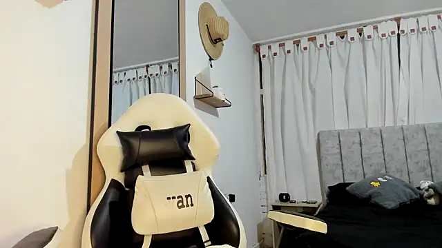 Valerioe online show from October 6, 2025, 10:16 am