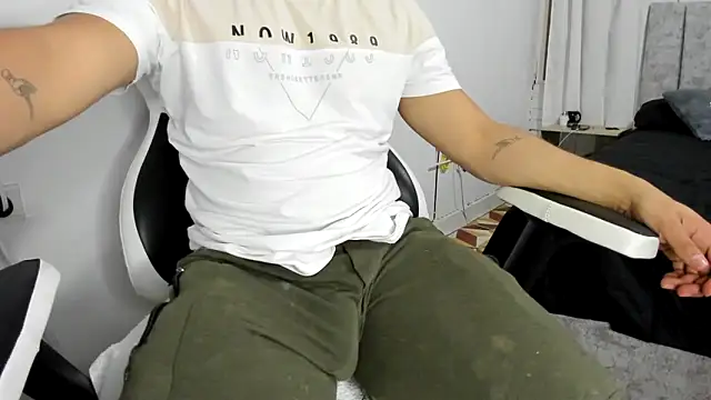 Valerioe online show from March 20, 2025, 11:56 pm