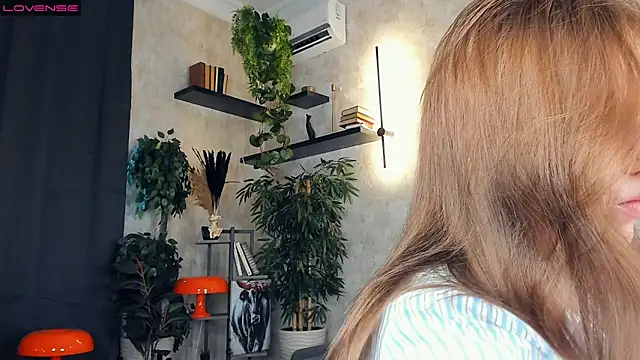 Snapshot of NicoleSkyt chatting on March 16, 2025, 7:04 am NicoleSkyt online show from March 16, 2025, 7:04 am