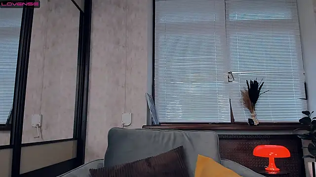 Snapshot of NicoleSkyt chatting on March 5, 2025, 1:39 pm NicoleSkyt online show from March 5, 2025, 1:39 pm