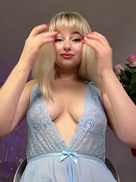 Blonde20 online show from September 12, 2025, 3:23 pm