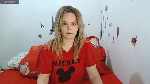 Snapshot of hotmilf4uxxx chatting on February 2, 2026, 11:09 am hotmilf4uxxx online show from February 2, 2026, 11:09 am