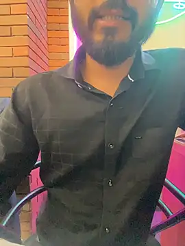yourluckyfuckboy online show from April 7, 2026, 12:07 pm