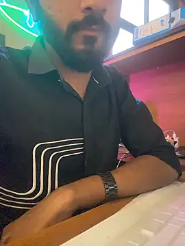 yourluckyfuckboy online show from March 31, 2026, 1:02 pm