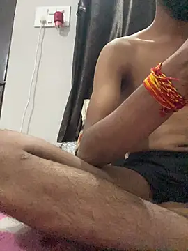 yourluckyfuckboy online show from December 18, 2025, 4:22 pm