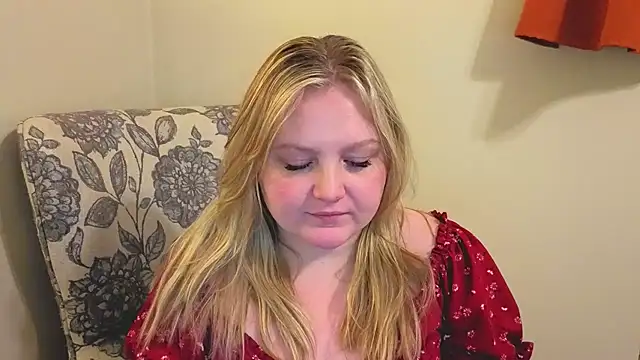 PhatAssBlond online show from April 10, 2026, 4:25 pm