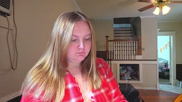 PhatAssBlond online show from February 5, 2026, 7:32 pm