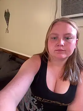 Snapshot of PhatAssBlond chatting on September 10, 2025, 4:28 pm PhatAssBlond online show from September 10, 2025, 4:28 pm