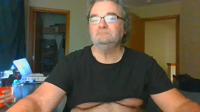 Snapshot of Doherty10 chatting on July 1, 2026, 5:57 pm Doherty10 online show from July 1, 2026, 5:57 pm