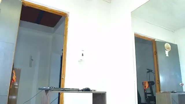 Snapshot of SWEETKAREN chatting on February 17, 2026, 12:41 am SWEETKAREN online show from February 17, 2026, 12:41 am