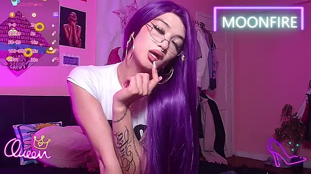 moonfiredancer online show from June 4, 2026, 3:11 am