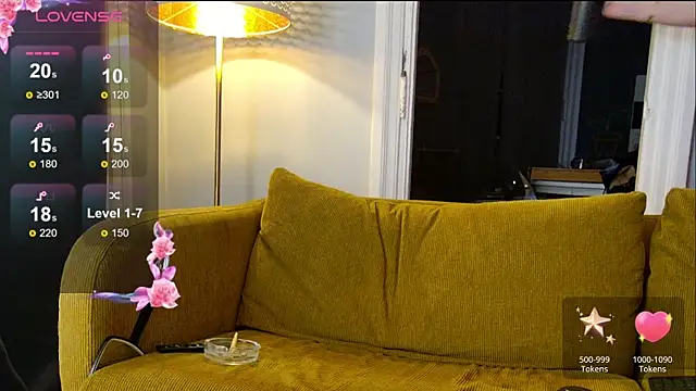 Snapshot of Azurea69 chatting on March 1, 2025, 1:22 am Azurea69 online show from March 1, 2025, 1:22 am