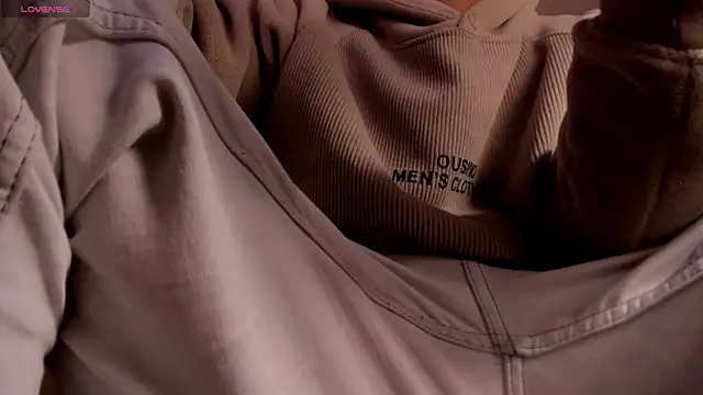 s sven03 online show from April 8, 2026, 12:01 am