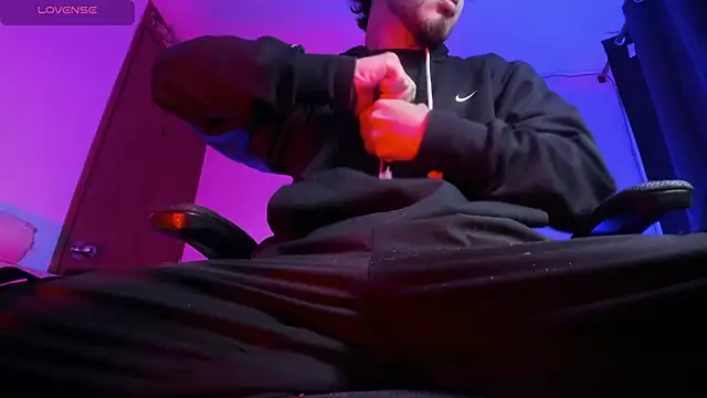 s sven03 online show from December 16, 2025, 7:45 am