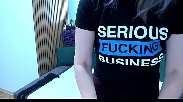 Lilly hott online show from November 2, 2025, 7:08 pm