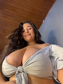 Taylortits online show from August 4, 2026, 1:37 pm