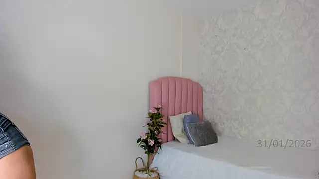 Adria ross online show from February 3, 2026, 12:10 pm