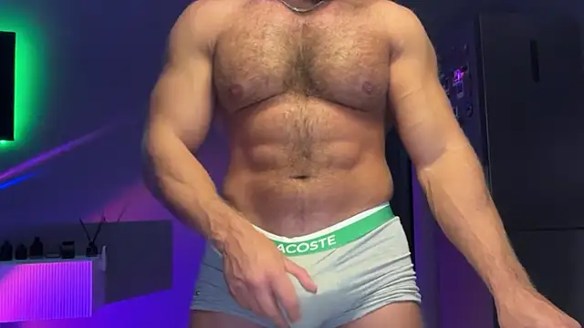 KarlosRichi online show from November 30, 2025, 4:41 pm