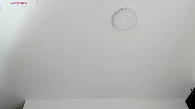 VeronicaTonu online show from October 26, 2025, 3:34 pm