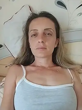 SophyGirl online show from June 10, 2026, 12:28 pm