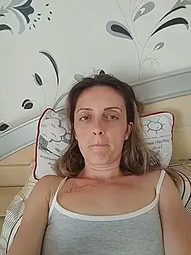 SophyGirl online show from May 28, 2026, 1:06 pm