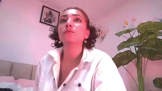 Snapshot of amber_demons2021 chatting on October 22, 2025, 10:30 pm amber demons2021 online show from October 22, 2025, 10:30 pm